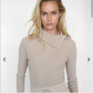 NEW! THE RANGE Women’s MEDIUM Jumbo Stark Turtleneck Button Ribbed